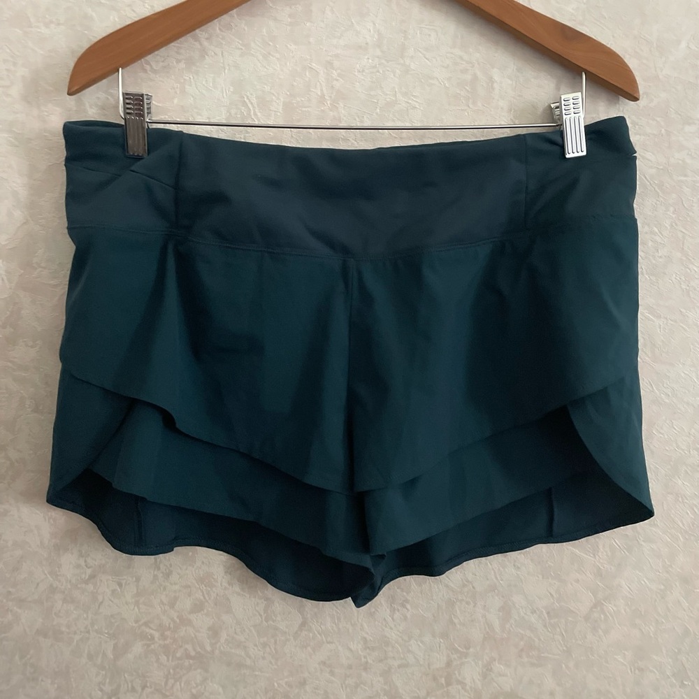 Calia by Carrie Underwood women's large athletic shorts